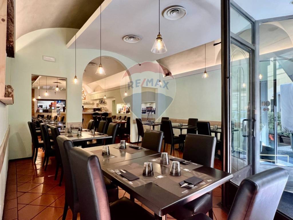 negozio in vendita a Pistoia in zona Centro Città