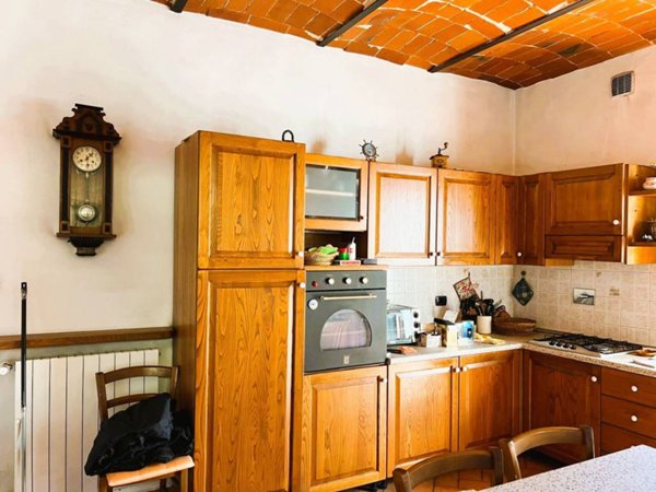 casa indipendente in vendita a Pistoia