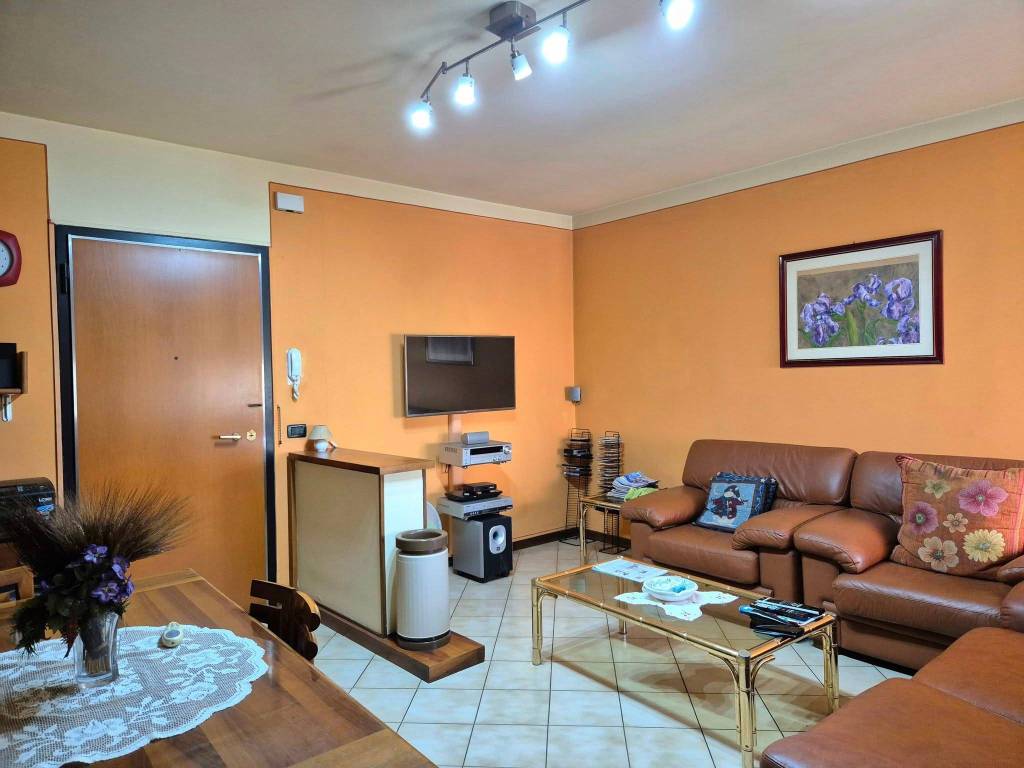 appartamento in vendita a Pistoia in zona Bottegone