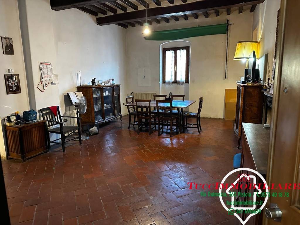 appartamento in vendita a Pistoia in zona Centro Città