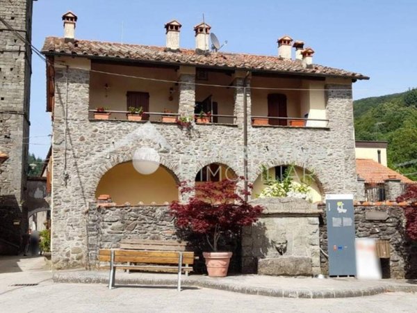 appartamento in vendita a Pistoia in zona La Cugna