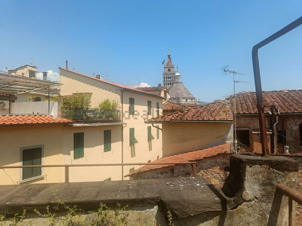 casa indipendente in vendita a Pistoia