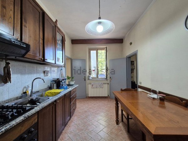 casa indipendente in vendita a Pistoia in zona Bottegone