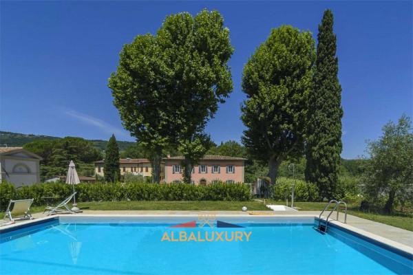 casa indipendente in vendita a Pistoia in zona Centro Città
