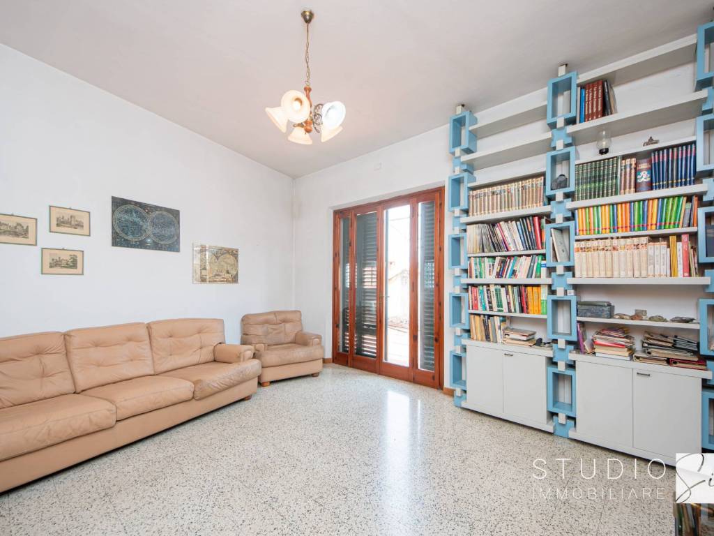 casa indipendente in vendita a Pistoia in zona Spazzavento
