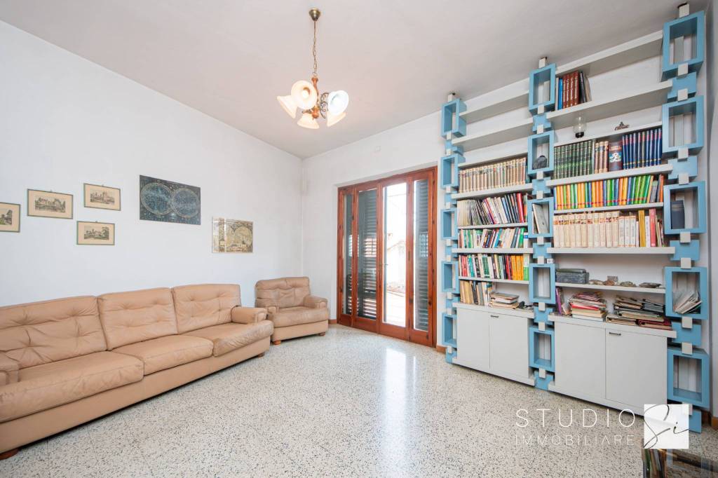 casa indipendente in vendita a Pistoia in zona Spazzavento