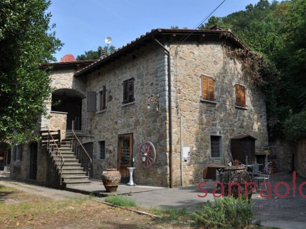 casa indipendente in vendita a Pistoia in zona La Cugna