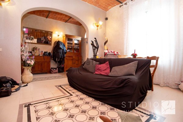 casa indipendente in vendita a Pistoia