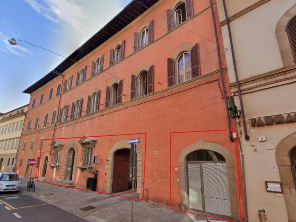 ufficio in vendita a Pistoia in zona Centro Città
