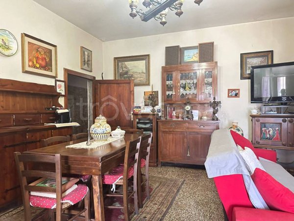 casa indipendente in vendita a Pistoia
