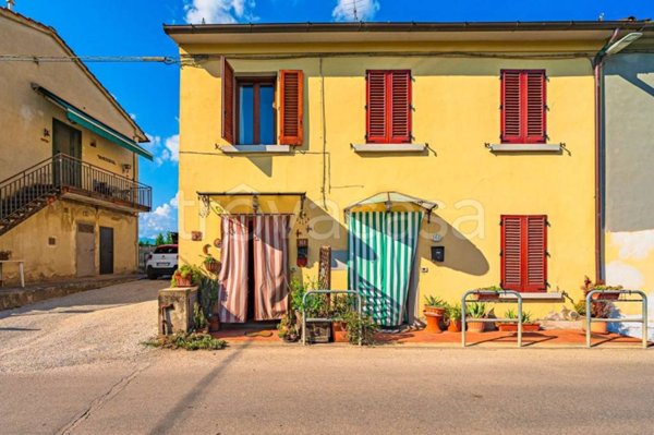 casa indipendente in vendita a Pistoia