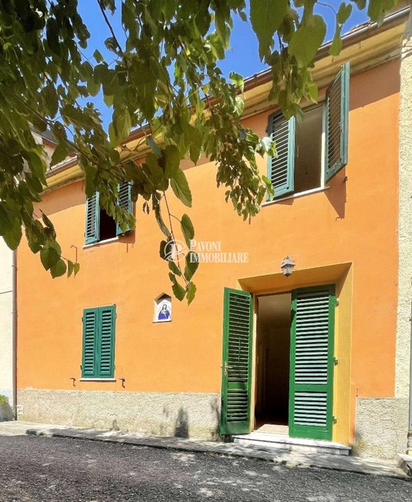 casa indipendente in vendita a Pistoia in zona Valdibrana