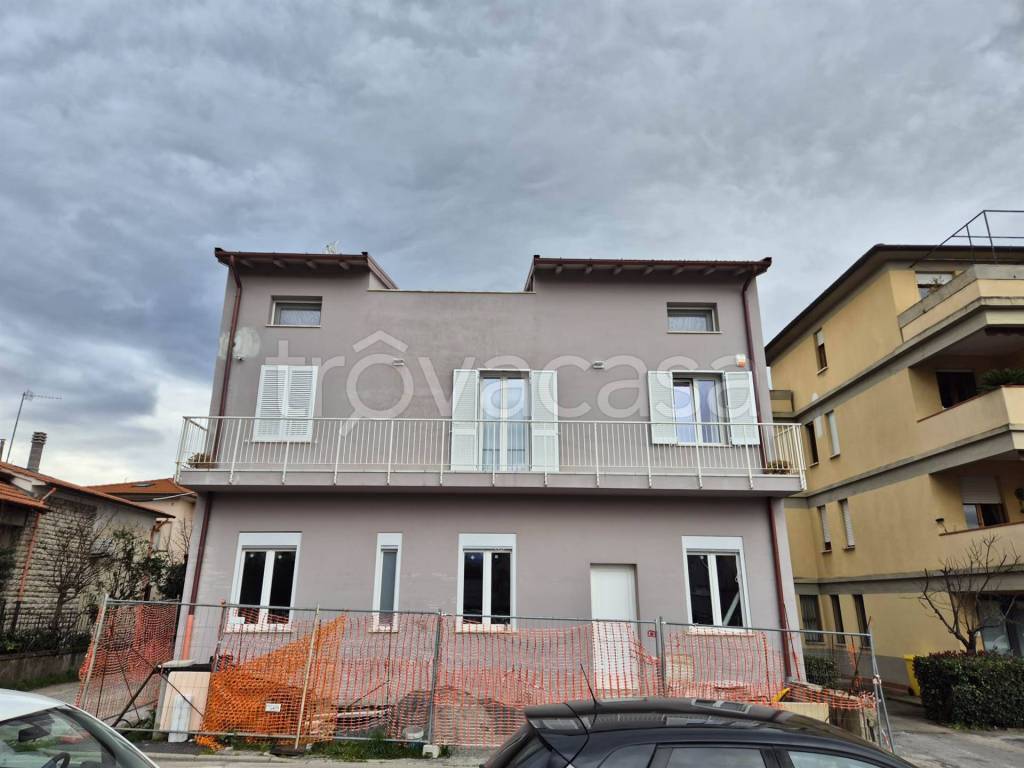 appartamento in vendita a Pistoia in zona Stadio