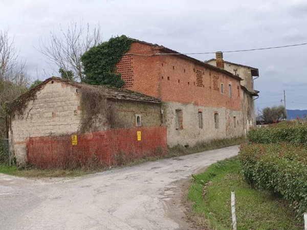 casa indipendente in vendita a Pistoia