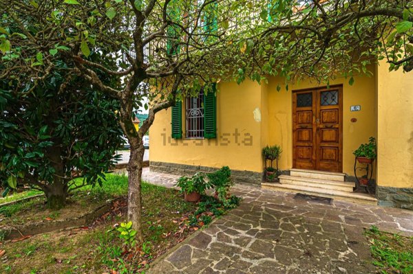 casa indipendente in vendita a Pistoia