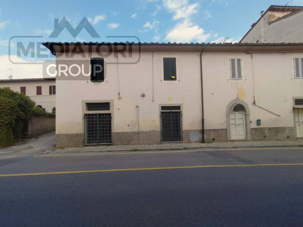 casa indipendente in vendita a Pistoia