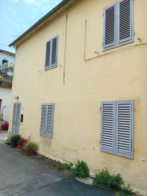 casa indipendente in vendita a Pistoia