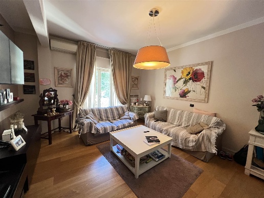 appartamento in vendita a Pistoia in zona Centro Città