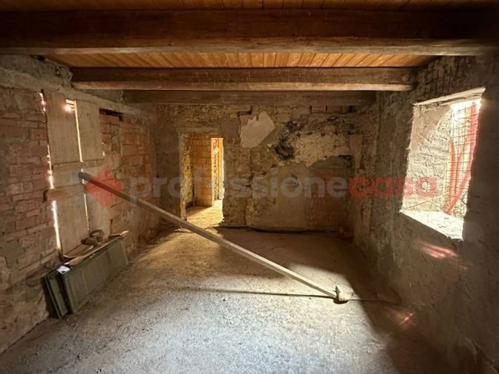 casa indipendente in vendita a Pistoia in zona Baggio