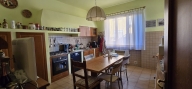 casa indipendente in vendita a Pistoia in zona Bottegone