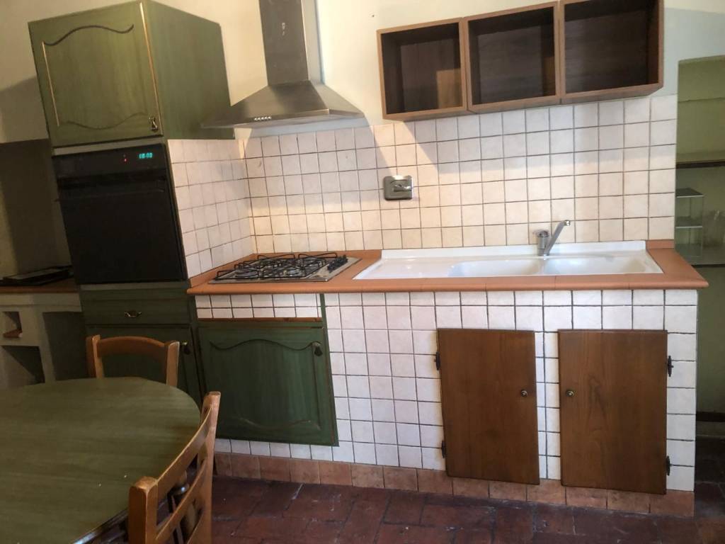 casa indipendente in vendita a Pistoia in zona Centro Città