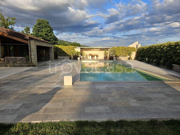 casa indipendente in vendita a Pistoia