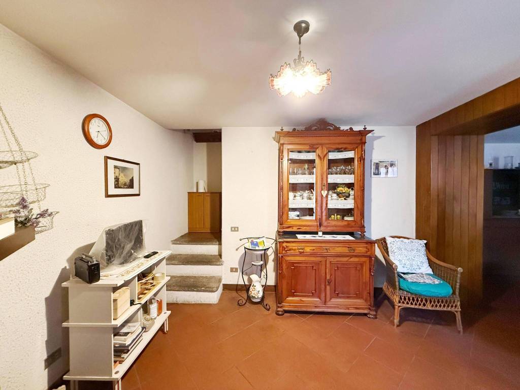 casa indipendente in vendita a Pistoia in zona Pracchia