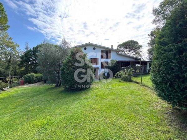 casa indipendente in vendita a Pistoia