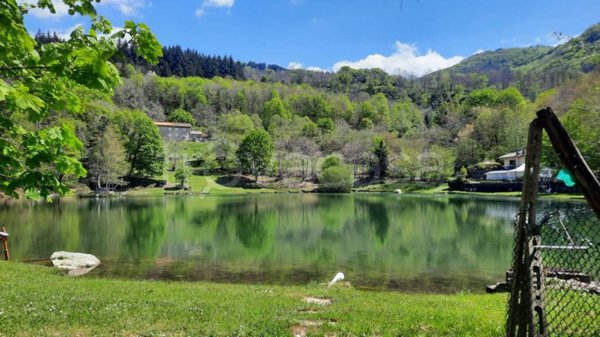 quadrivano in vendita a Pistoia in zona Sammommè