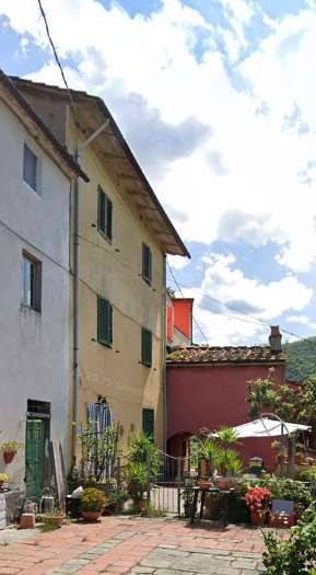 appartamento in vendita a Pistoia in zona Valdibrana