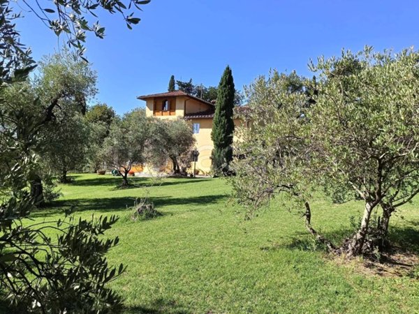 casa indipendente in vendita a Pistoia in zona Arcigliano
