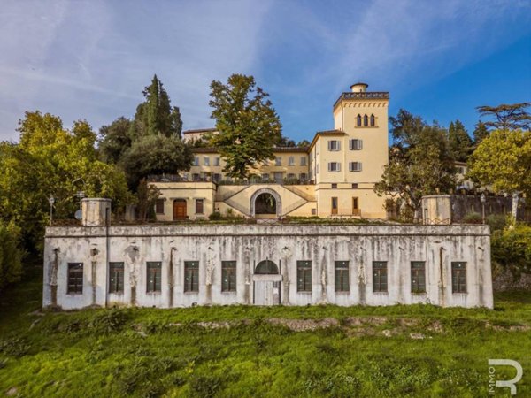 casa indipendente in vendita a Pistoia in zona San Felice