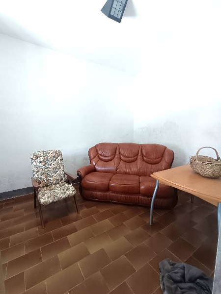 casa indipendente in vendita a Pistoia in zona Bottegone