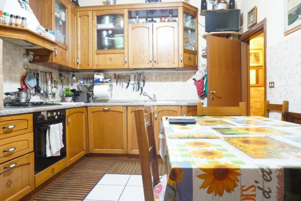 casa indipendente in vendita a Pistoia