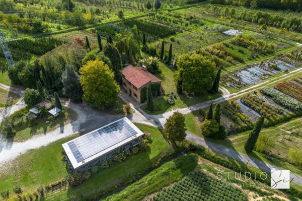 villa in vendita a Pistoia in zona Centro Città