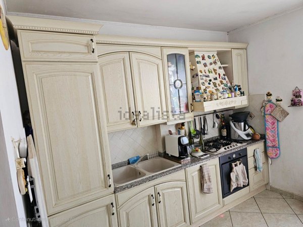 appartamento in vendita a Pistoia in zona Bottegone