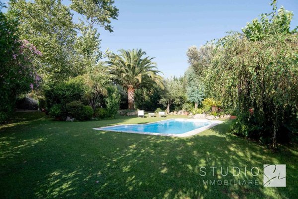 casa indipendente in vendita a Pistoia