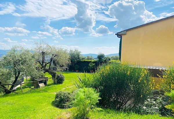 casa indipendente in vendita a Pistoia