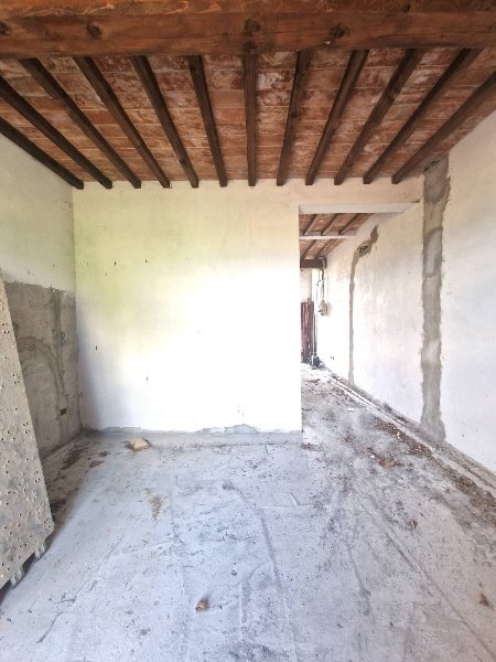 casa indipendente in vendita a Pistoia in zona Centro Città