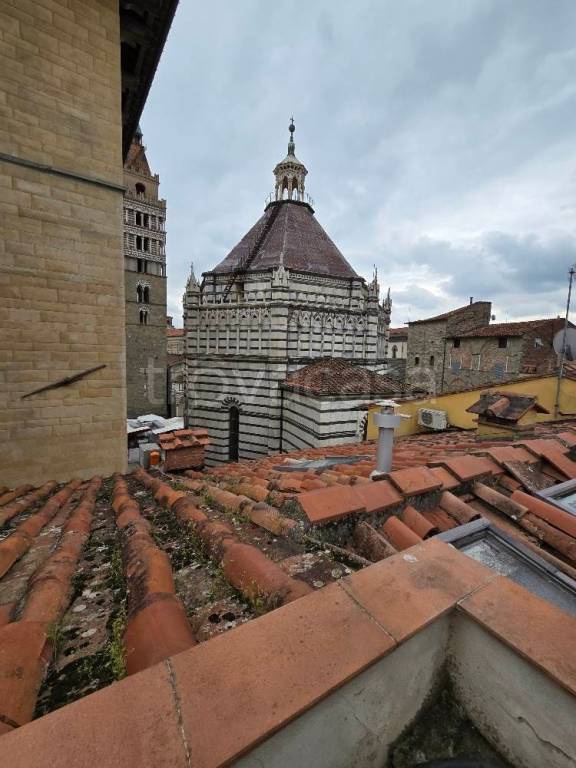 appartamento in vendita a Pistoia in zona Centro Città