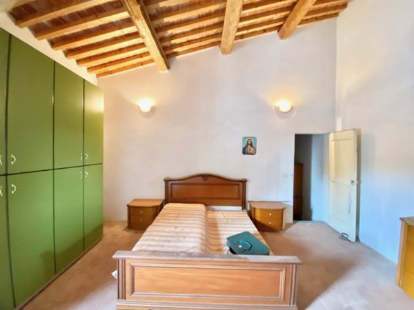 casa indipendente in vendita a Pistoia in zona Centro Città