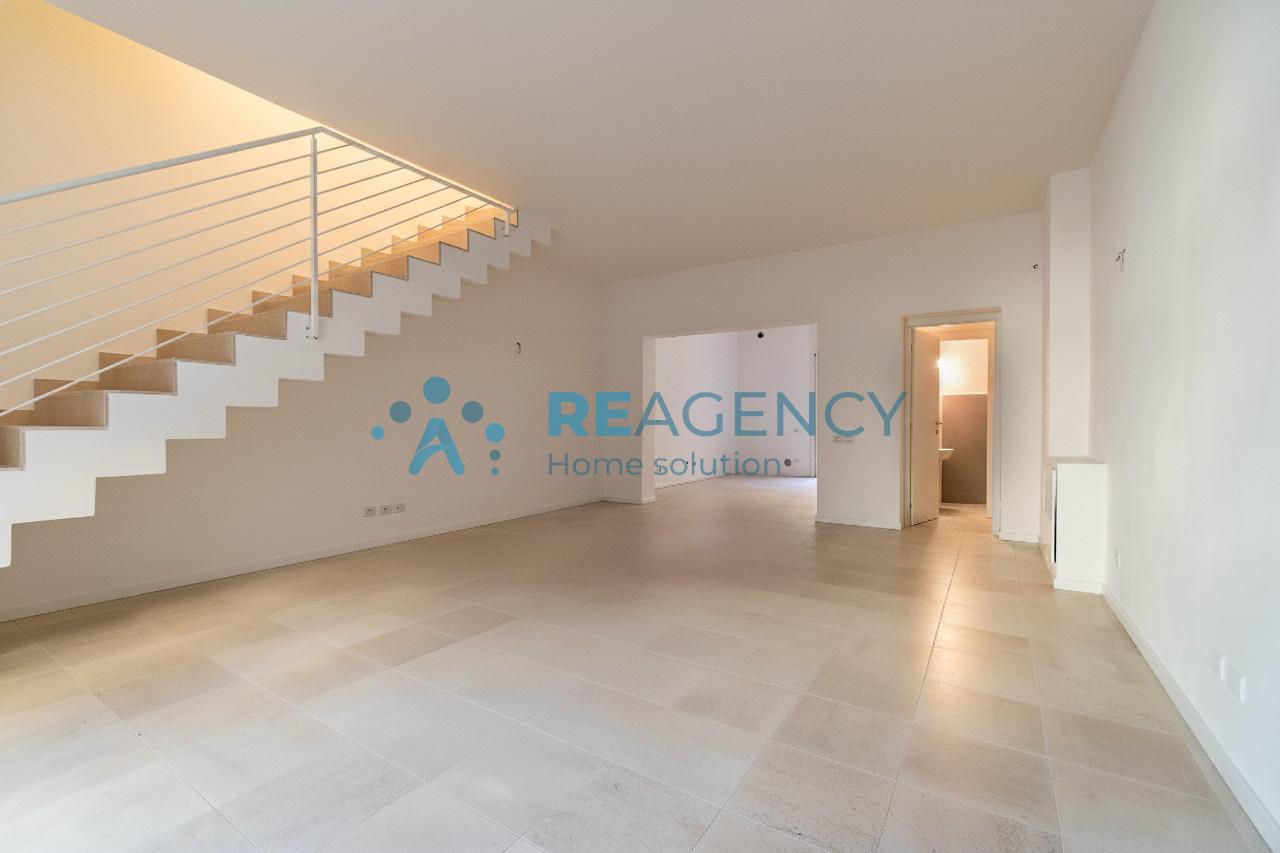 casa indipendente in vendita a Pistoia in zona Centro Città