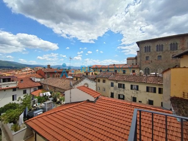 appartamento in vendita a Pistoia in zona Centro Città