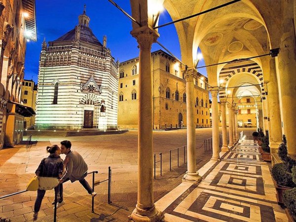 appartamento in vendita a Pistoia in zona Centro Città