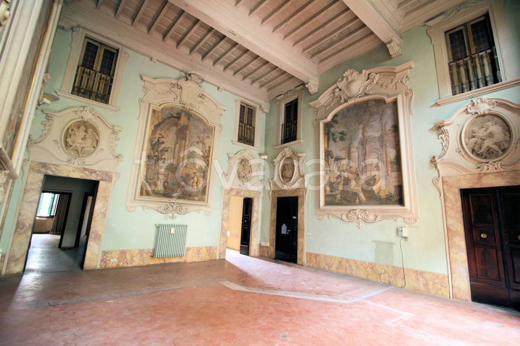 appartamento in vendita a Pistoia in zona Centro Città