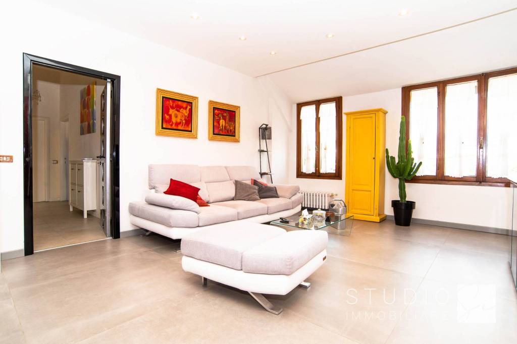 appartamento in vendita a Pistoia in zona Centro Città