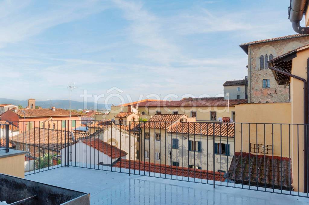 appartamento in vendita a Pistoia in zona Centro Città