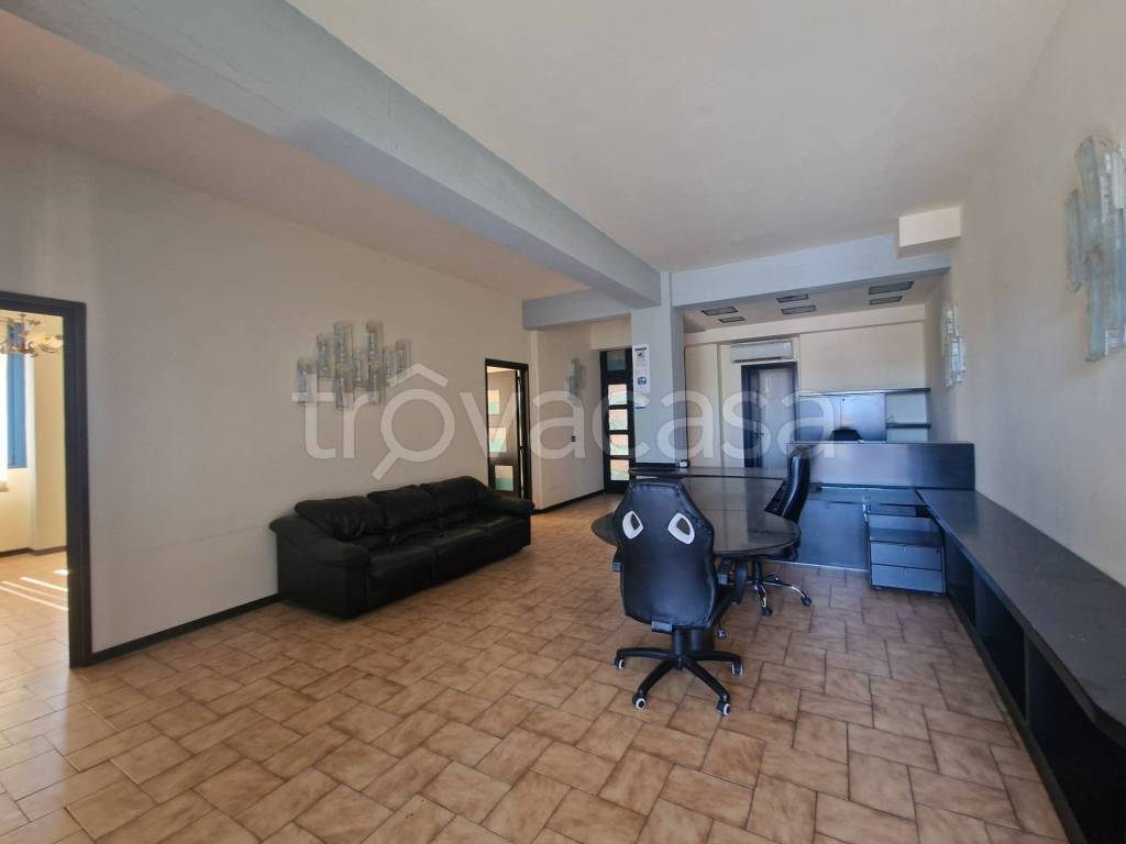 ufficio in vendita a Pistoia