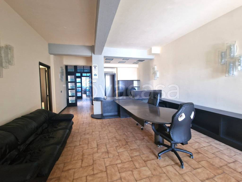 ufficio in vendita a Pistoia