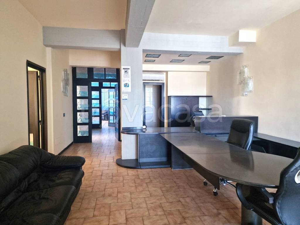 ufficio in vendita a Pistoia